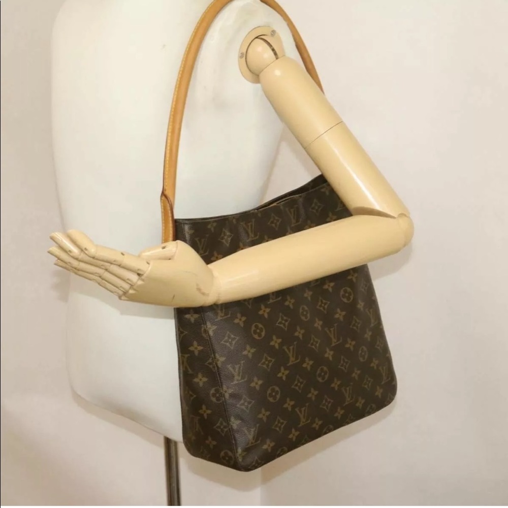 💕AUTHENTIC 💕 LOUIS VUITTON ZIPPER BAG